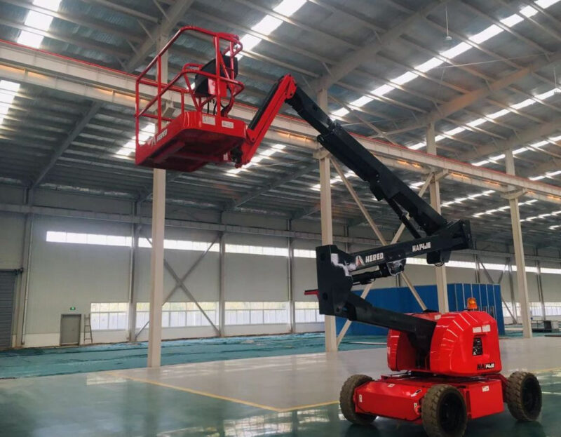 Hình ảnh xe nâng người boom lift khớp gập 