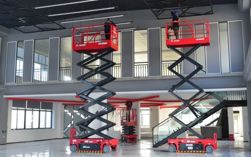 Xe nâng người đảm bảo an toàn tuyệt đối khi vận hành đúng cách 