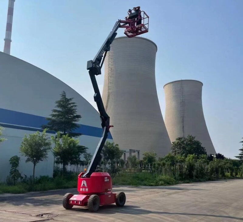 Đọc kỹ hướng dẫn sử dụng xe nâng người giúp hiểu rõ cách vận hành và đảm bảo an toàn khi tham gia 