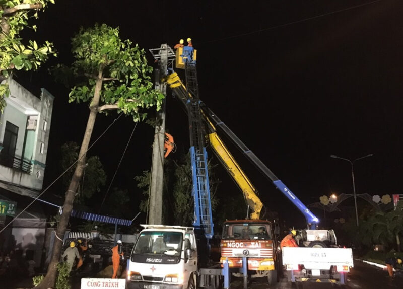 Cần đánh giá khu vực và thiết bị làm việc trước khi thực hiện công việc 