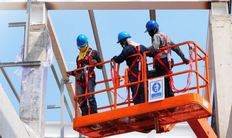 Các thuật ngữ làm việc trên cao trong tiếng Anh 