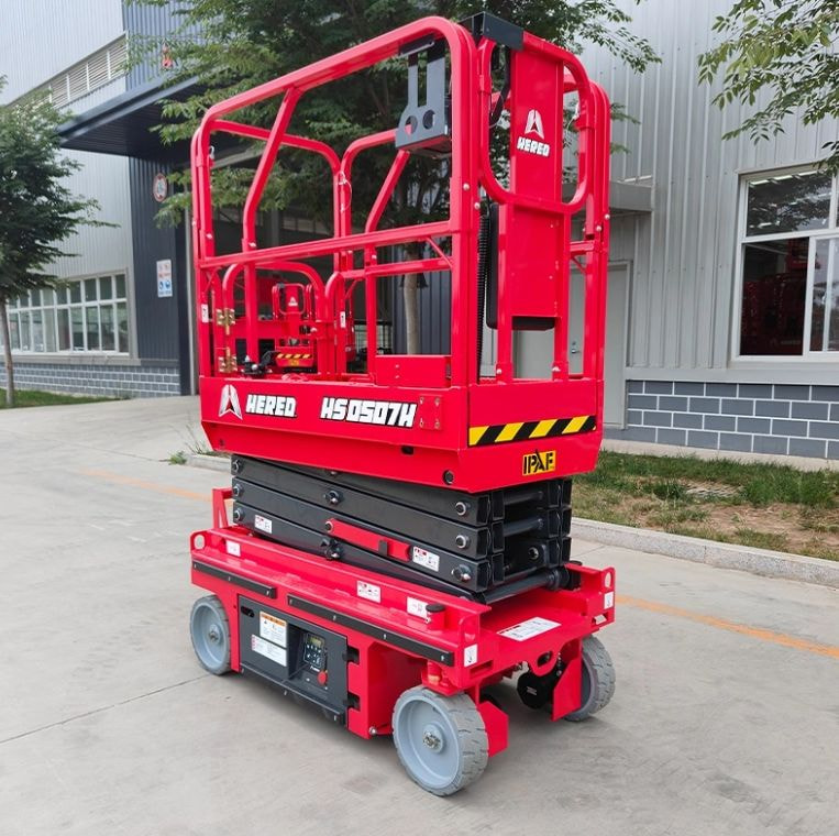 Xe nâng người 6m được ứng dụng rộng rãi trong nhiều lĩnh vực 