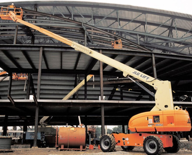 Xe nâng người JLG được đánh giá cao bởi có nhiều ưu điểm vượt trội 