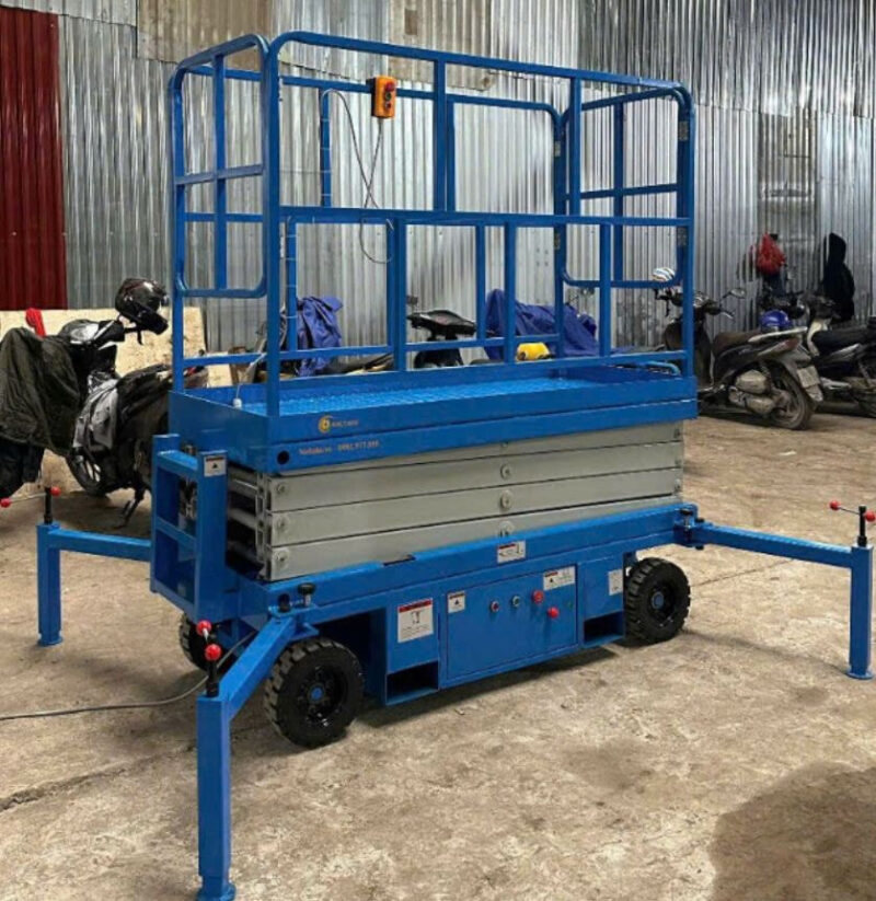 Xe nâng người Naltako có giá thành cạnh tranh, chi phí đầu tư thấp 
