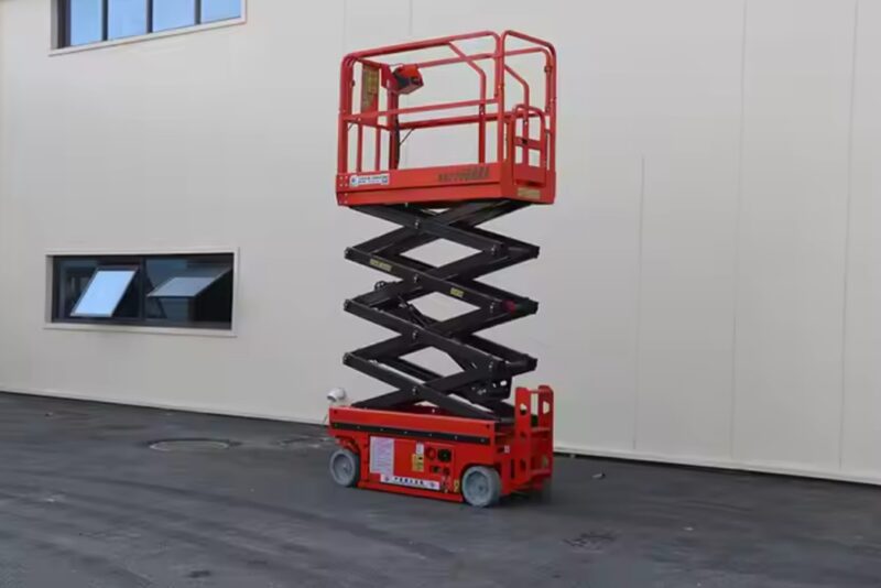Xe nâng Bình Minh đáp ứng nhu cầu nâng hạ lớn, từ xây dựng đến bảo trì 